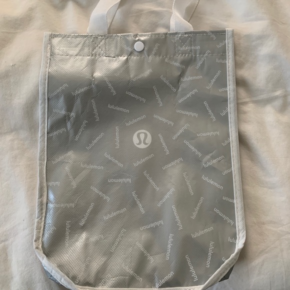 lululemon athletica Other - New Lululemon Reusable Shopping Gift Bag Lunch Tote 2021 Holiday Shopper Silver
